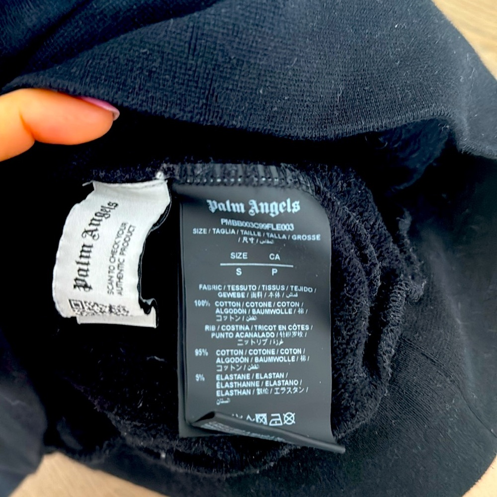 Palm Angels Paris Spray Paint Logo Black Hoodie View 6